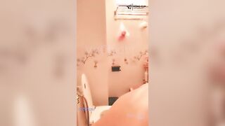 Em idol MMlive tim_zaii em trai thợ ống nước cặc bự sau khi đến sửa nước livestream t