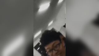Thầy giáo mở nhầm phim sex trên lớp học ở Trung Quốc