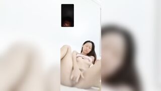 yêu xa em nứng không giải tỏa được ngày nào cũng call cho em xem chim để em thủ dâm