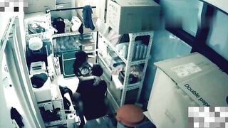 Chủ quán trà sữa và em nhân viên partime lén lúc quan hệ tình dục ngay tại quán
