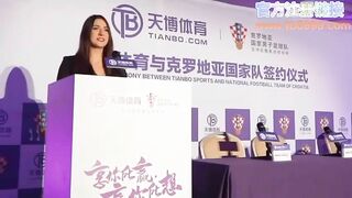 Mua dâm và địt trần bắn tinh tràn ngập trong lồn và trên mặt e teen loli trg 2 hiệp