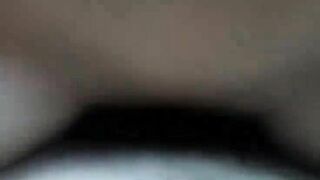 Chị Tư Họ Nứng Lồn Gọi Em Tới Phòng Chị Họ Đụ