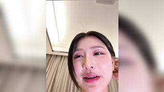 Gái dâm body ngon vú to lồn múp không lông thỉ dâm bằng toy dâm đãng