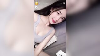 vú to không anh em?