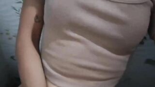 Đang ngủ bị thằng ny Bắt Show Vếu Cho Nó Xem