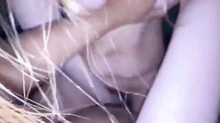 Sục cu bị con bạn phát hiện, Nó còn Cởi đồ Cho bóp Vú lút cán djt nhau sướng tê lồn