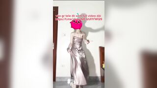 Mỹ nhân tiktoker lộ clip bị bạn trai địt xuất tinh