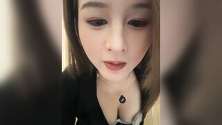 Gái xinh văn phòng vú to lồn ngon vào nhà vẹ sinh khoe hàng thủ dâm cho xếp xem p1