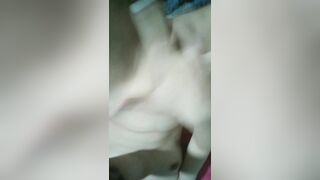 Bé 2k9 không lông quay video thủ dâm cho anh họ xem