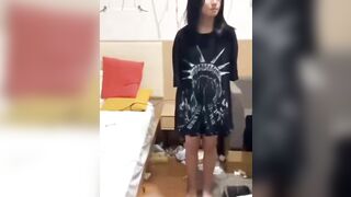 Cô vợ bắt ghen nhưng ngộ thay cô vợ lại bắt chồng vs tình đụ lại các tư thế đã đụ lén