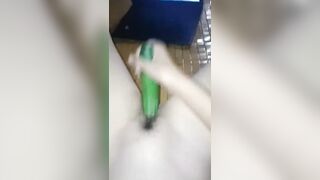 Bé ny tập thủ dâm