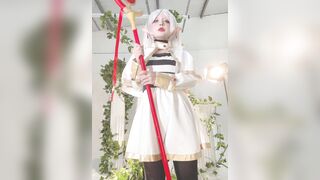 Cosplay nữ tiên elf umeko_J mông to da trắng cực múp