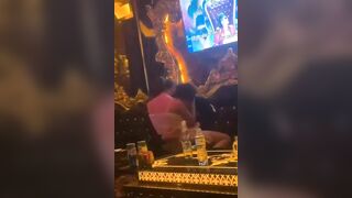 Nhảy nude địt tập thể bên trong quán Karaoke VN,vui như này bảo sao k ham nhỉ