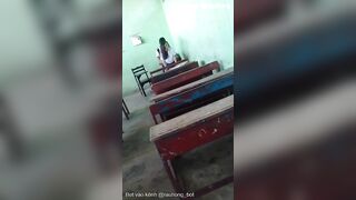 Học sinh thời nay chịu luôn đụ nhau trong lớp còn công khai cho b học xem r quay vid