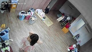 Hack cam thật mãn nhãn cặp vú non tơ đúng sự khiêu gợi của người phụ nữ