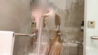 Bố dượng cùng con gái cùng nhau vào ks bú lồn đụ bắn ngập lồn như những ng tình