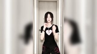 Ai lột đồ gái xinh tiktok changdory vs tieuvy