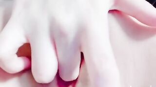 Cô gái 2k6 nứng lồn thủ dâm móc móc