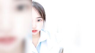 Full 2 tiếng em y tá lén live show hàng trong giờ làm việc