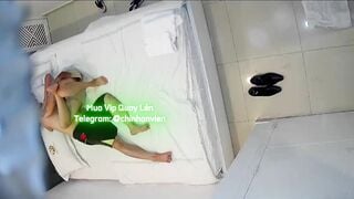 Quay Lén Nhà Nghỉ Anh Bảo Vệ Và Em Học Sinh