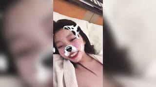 Em TIKTOKER Linh Miu 2k7 tự ghi hình clip cởi đồ BÚ CU giả móc lồn SƯỚNG điên