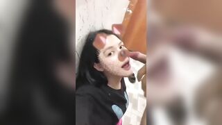 Bắn tinh đầy mặt, miệng chó cái