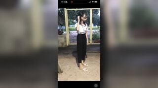 teen nhảy nude vú to