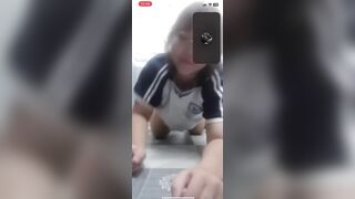 Vừa học về đã bắt a call sex cho mik khẩu dâm