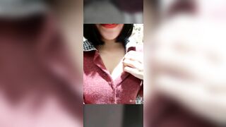 em gái nứng show public