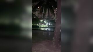 Bú cu Public anh người yêu ngoài công viên
