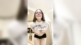 Tổng hợp gái xinh nhảy nude trên tiktok