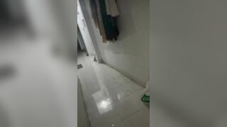 con bé xóm trọ dâm đãng không mặc quần đi khắc trọ
