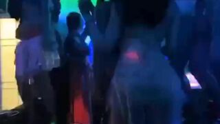 karaoke thác loạn rồi ga luôn con bé tiếp viên đi địt