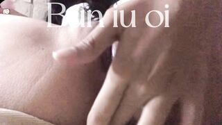 em gái k10 vừa móc vừa xem live bán hàng ae cần link ib  za.lo 03.9.9.9.4.9.1.8