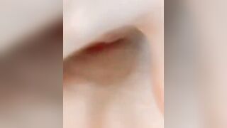 Mới nhú mà đã móc như này thì còn gì là hàng với họ nữa