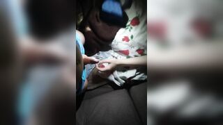 Em trai cho chị họ bú