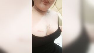 Gái xinh chubby vú to lồn múp dụp khoe hàng gạ trai