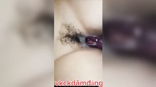 (vkckdâmđảng)thủ dâm cho vợ yêu sướng bắn nước tung tóe
