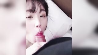 Gái xinh hàng ngon bú mút con cặc khủng dâm đãng kích thích 9