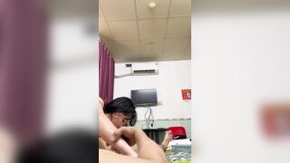 Em gái 2k8 nghiện bú cu p1
