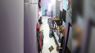 hack cam phòng ngủ 2 chị em đưa chị vo tư không mặc gì - phần 2