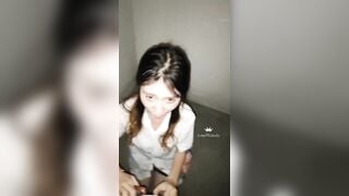 địt bé sinh viên loli cực nuột từ cầu thang thoát hiểm đến phòng ngủ