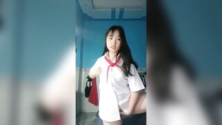 lớp 10 mà em dâm quá đi học về là thủ dâm gửi anh xem