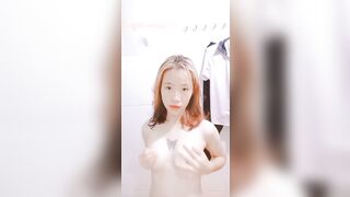 Nguyễn Minh Phương 2k7 loli khoe dáng vú cực nuột