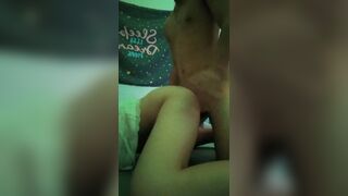 gái một con dâm đãng bỏ chồng chổng mông cho trai địt