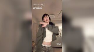 Công nhận em này nhảy cuốn hơn rất nhiều idol tiktok hiện nay