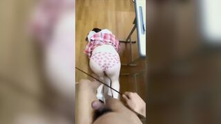 Bắt con bạn làm nô lệ tình dục bò khắp trường