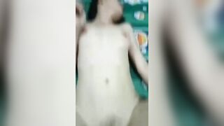 Em nữ xinh mới lớn nhưng đã biết địt, mặt phê theo từng cú nắc