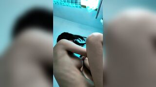 Học sinh 16 tuổi vú to mặt xinh lông lồn rậm đã biết nhún nhảy để thỏa mãn bạn trai