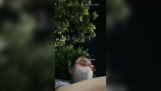 MMlive gachich (Eria2004) lang thang ngoài công viên gạ chịch người lạ và cái kết tê